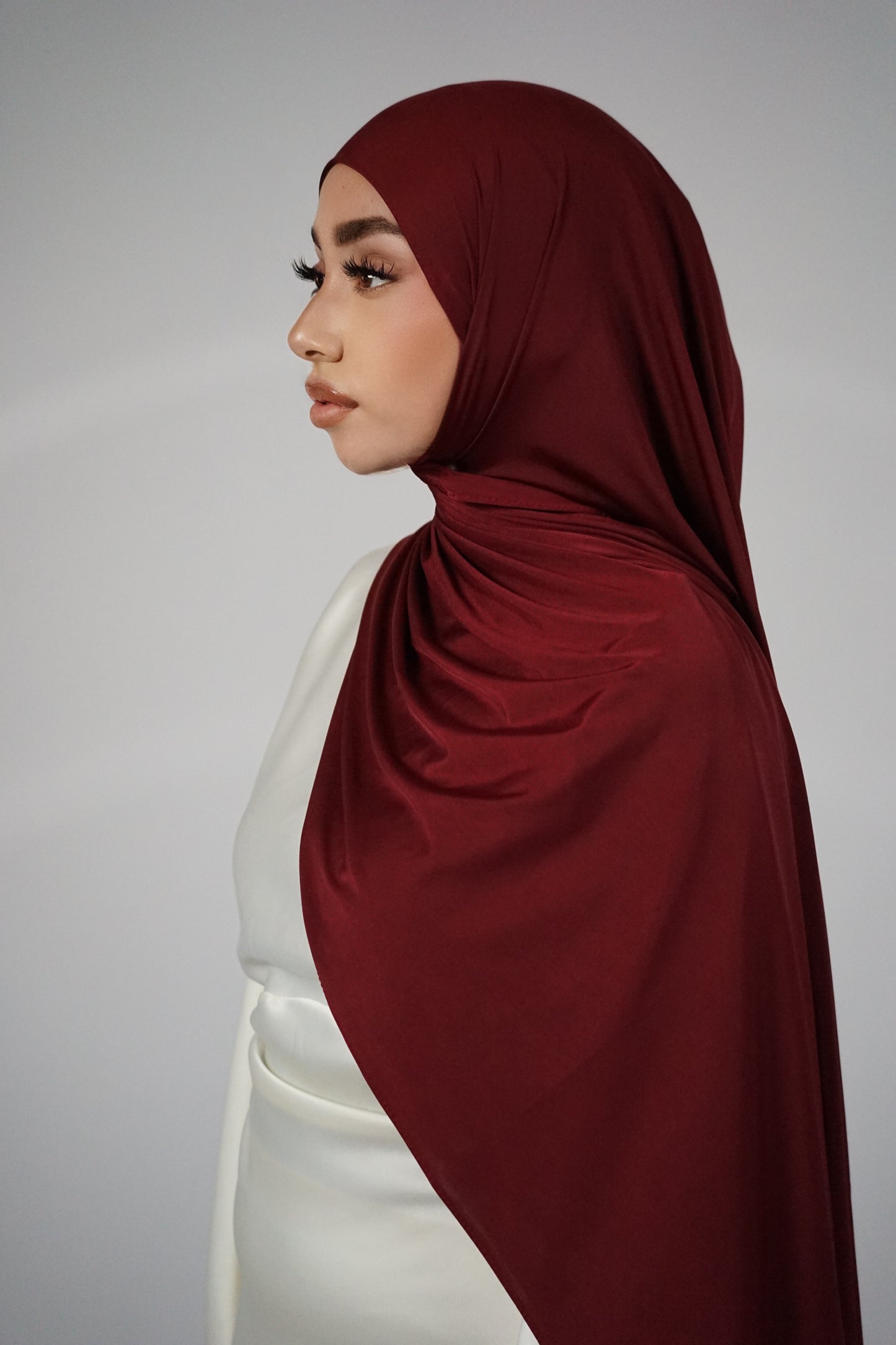 BURGUNDY LIQUID JERSEY HIJAB