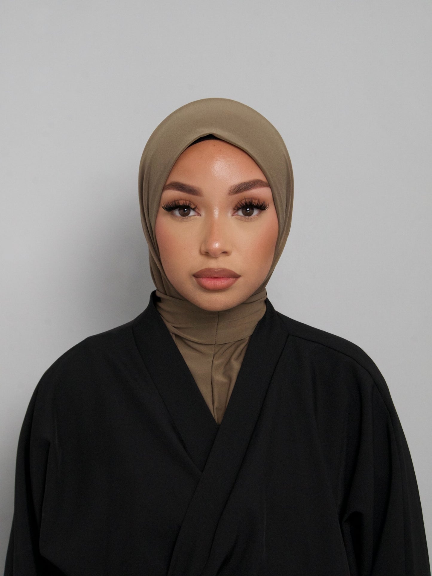 HIJAB CAGOULE À BOUTONS TOFFEE